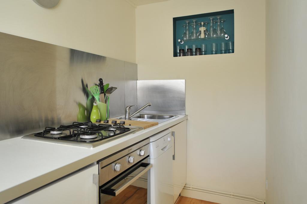Kensington Court Apartment บาธ ภายนอก รูปภาพ