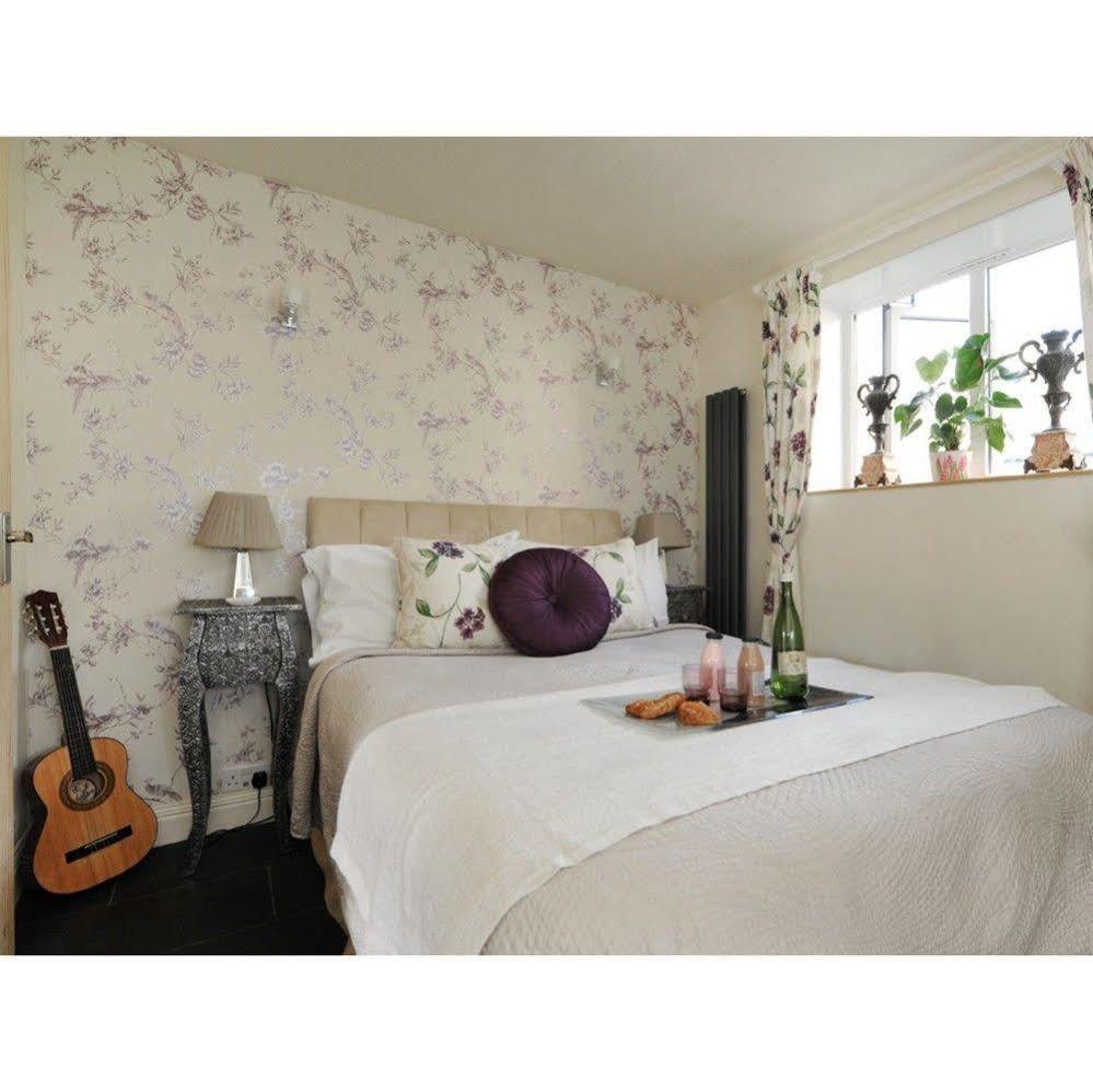 Kensington Court Apartment บาธ ภายนอก รูปภาพ